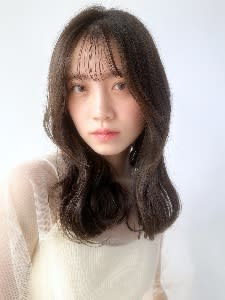 韓国風くびれレイヤースタイル