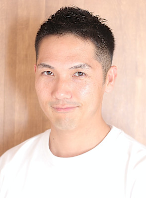 大人のダークアッシュベリーショート