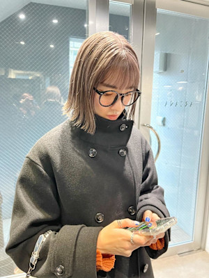 切りっぱなしボブ　ヘイリーボブ　タッセルボブ