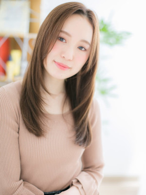 ペールベージュ×ナチュラルストカール