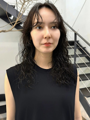 ミディアムパーマ ウェーブパーマ グレージュ ニュアンス