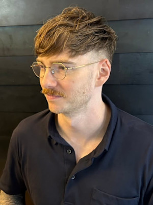 ミルクティーベージュ ミニマッシュ ツーブロック