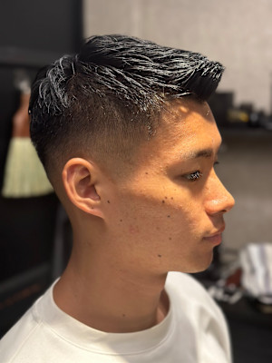 アップバングミドルフェード