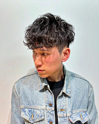 横浜マッシュパーマスペインカールスパイラルパーマ刈り上げヘア