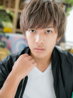 イケメンハイライトカラー★モテ髪ミニウルフ　アースカラー