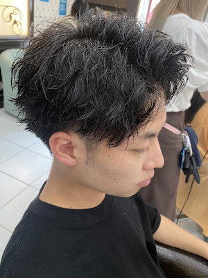 細かめツイスパ/アップバング　錦糸町北口