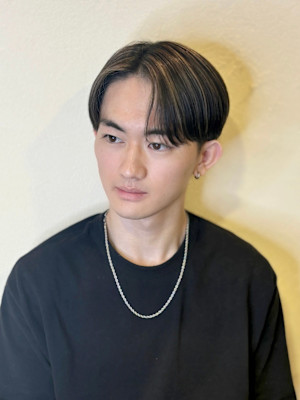 【京都・烏丸】 センター分けショート 【ルーリールー】