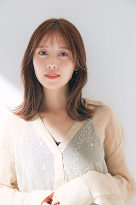 外はねミディアム/ベージュブラウン