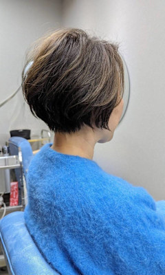 katachi 担当阿部ｘ白髪ぼかしハイライトカラ－