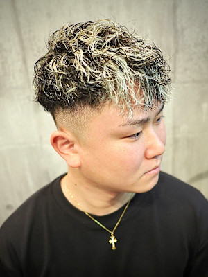 ホワイトメッシュツイスパ