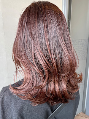 くびれてハネるレイヤーミディアム×ピンクブラウン＊下北沢