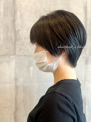 クール女子のショートヘア〈ARCH Sayaka〉