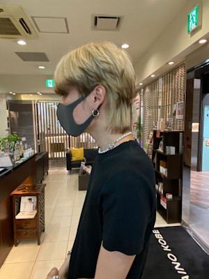 韓国風　ウルフカット　メンズ　襟足長めショート　三宮美容室