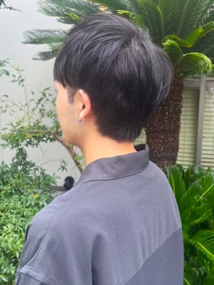 刈り上げシースルーマッシュ　束感スタイリング