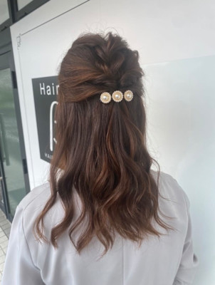 ハーフアップ×ヘアアレンジ