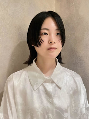 レイヤーカット×ボブヘア×ウルフカット×黒髪ヘア×20代