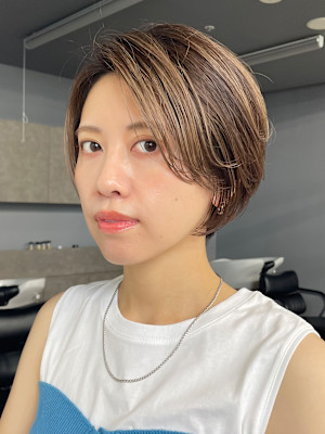 大人丸みショート