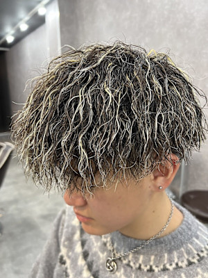 ハイライト+縦落ちツイストスパイラルパーマ