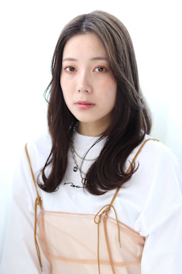  20代30代レイヤーカット セミロング デザインカラー