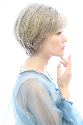 くびれショートヘア×夏☆ハイトーンデザインカラー10代20代
