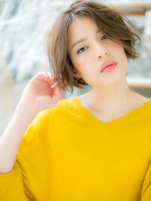 アンニュイ顔…前下がりくせ毛風エアリーボブ　ボブパーマ