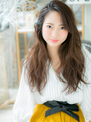 色っぽい♪小顔アシンメトリーのリラックスウェーブ　斜めバング