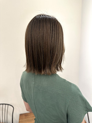 池袋 イルミナカラー 切りっぱなしボブ ストレート 髪質改善