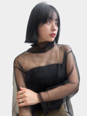 20代30代透明感暗髪アッシュブルーグレージュ丸みボブ