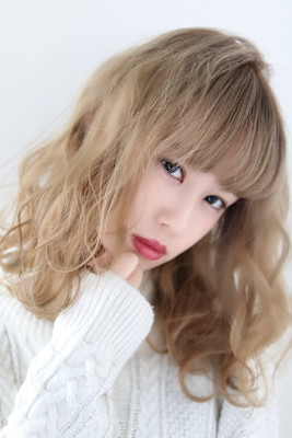 ゆるふわブロンドミディ