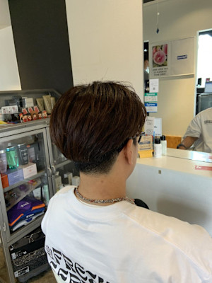 刈り上げセンターパート