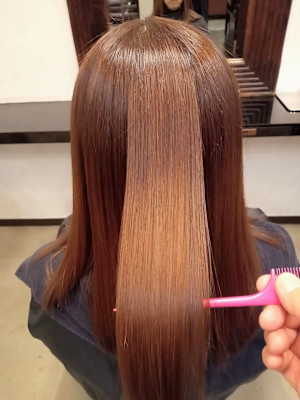 髪質改善/ 縮毛矯正/ 酸熱ストレート/白髪染め/ 赤羽