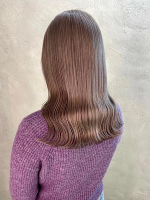 ツヤツヤミルクティーベージュ