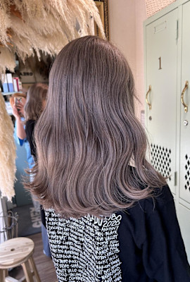 グレージュ/ハイトーン/ブリーチ/透明感カラー