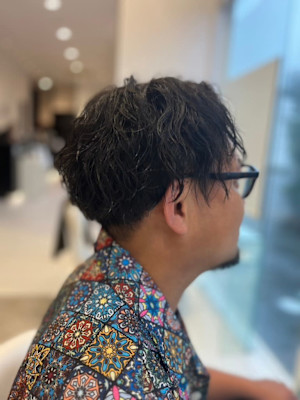 ツーブロック短髪パーマ