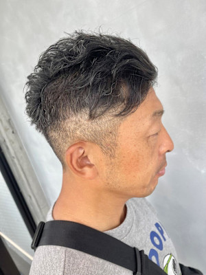 ツーブロックショート/メンズかりあげ/メンズパーマ