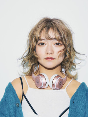 ハイライト・ローライトスタイル【FIRST】小林真奈美