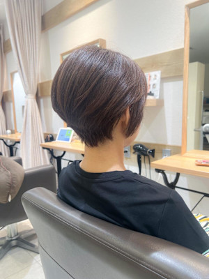 白髪ぼかし　すっきりショート　【藤沢　藤沢駅】