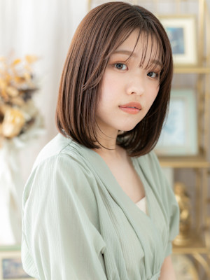 流し前髪アッシュオリーブ内巻きワンカール　カーキベージュ