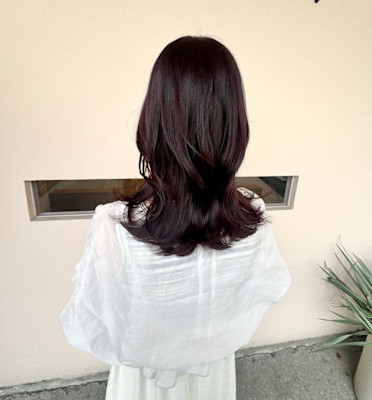 くびれミディアムヘア