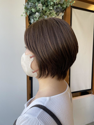 大人女性　丸みショートボブ☆小林