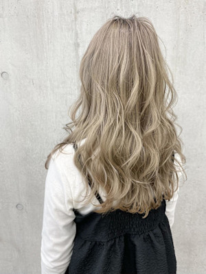 ミルクティーグレージュ