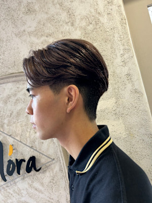 毛流れセンターパートスタイル