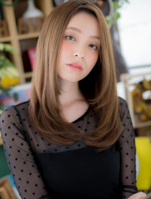 小顔見せ大人可愛いハイライトオレンジカラー　ことりベージュ