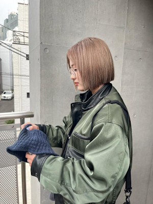 切りっぱなしボブ　ヘイリーボブ　タッセルボブ