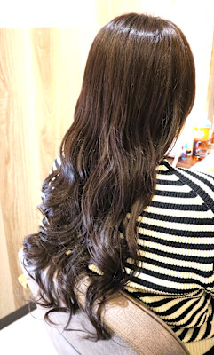 暗めシルバーグレージュカラー