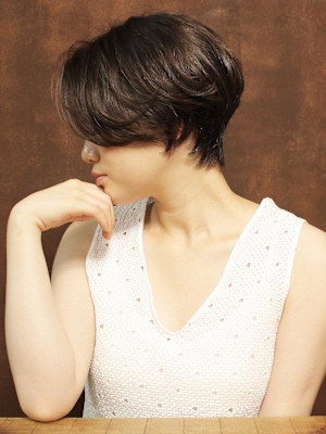 大人ショートヘア