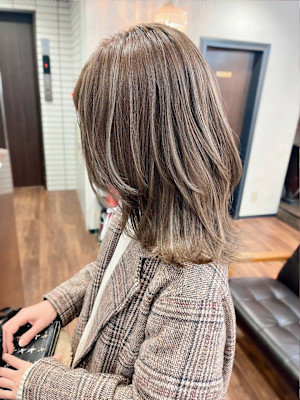ウルフカットレイヤーカット／グレーベージュ/【吉祥寺・銀座】