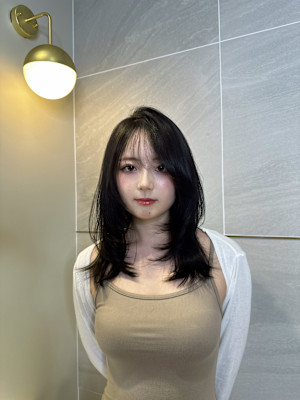 レイヤースタイル/顔まわりレイヤー/レイヤーミディ