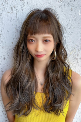 ぱっつん前髪愛されくせ毛風カール外ハネボブカールセミディ美髪