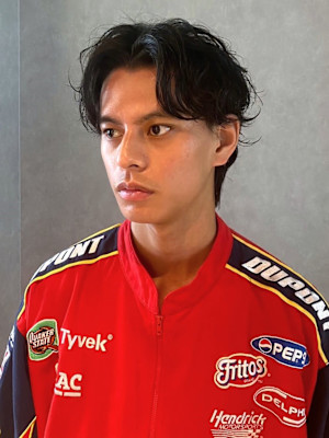 センターパート　外国人風パーマ　ニュアンスパーマ　爽やか